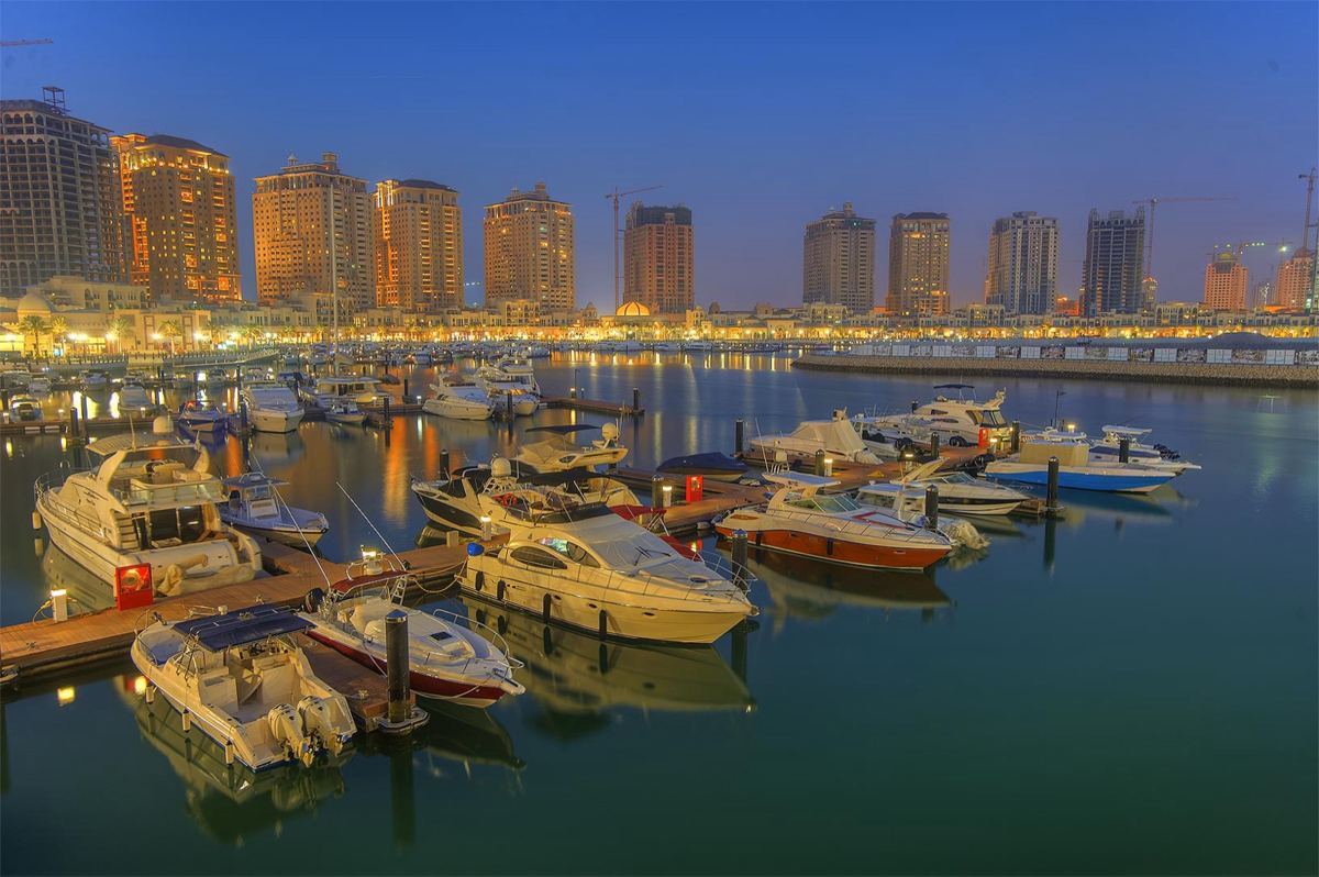 ممشى الكريستال في جزيرة جيوان
