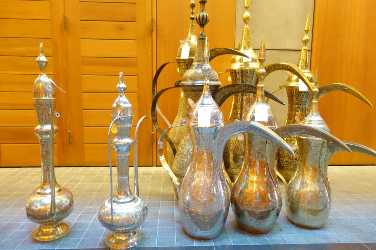 قهوة قطرية وتمر